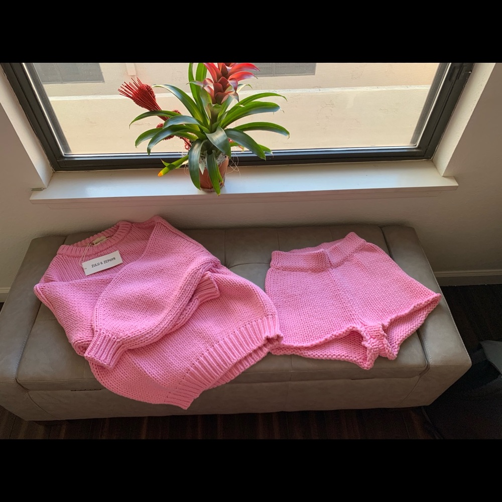 SOLD 😃390 Zulu and zephyr knit set pink - Picture 2 of 3